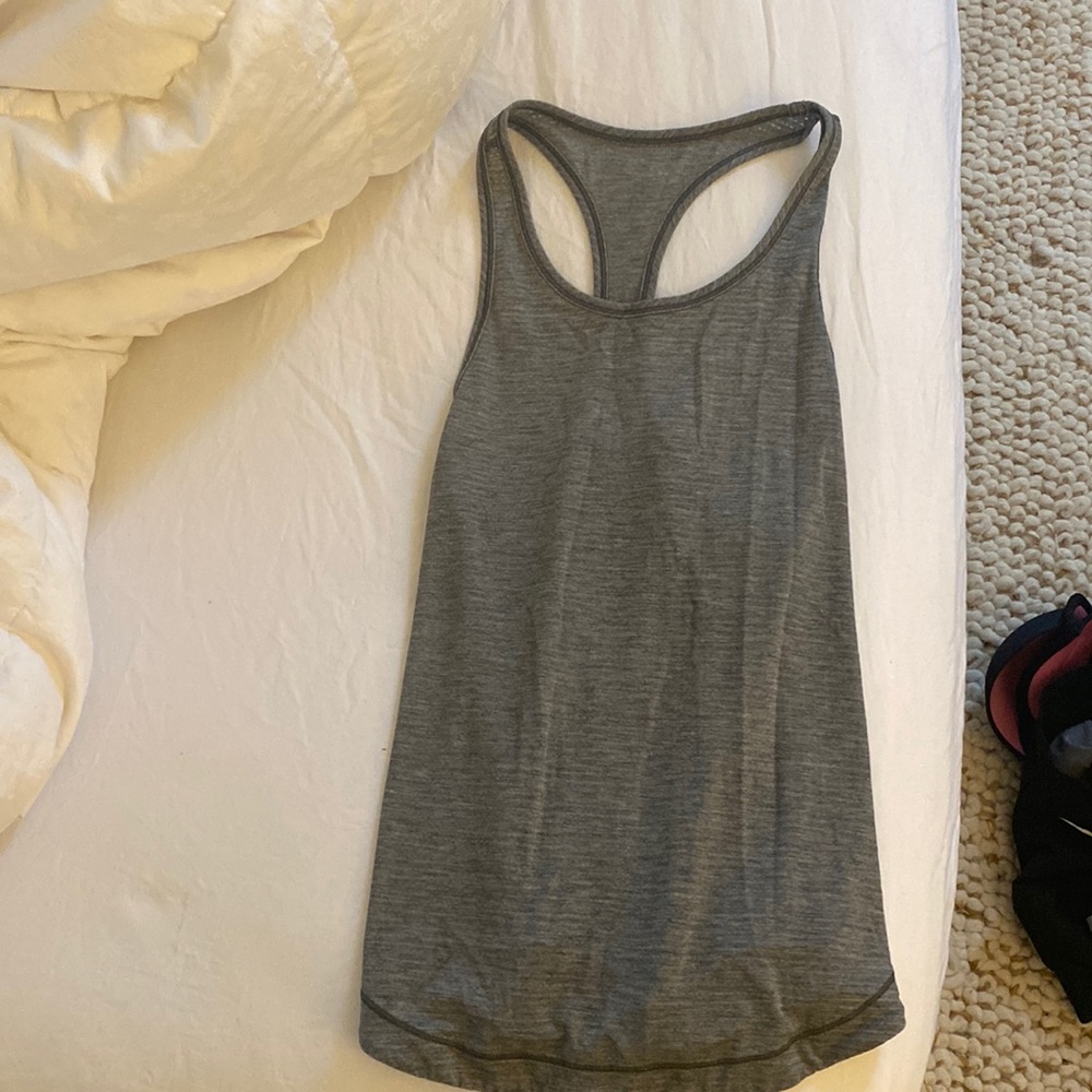 Lululemon grey tank top